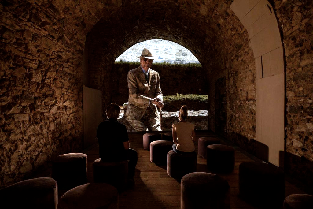 proiezione al tempio del brunello a Montalcino